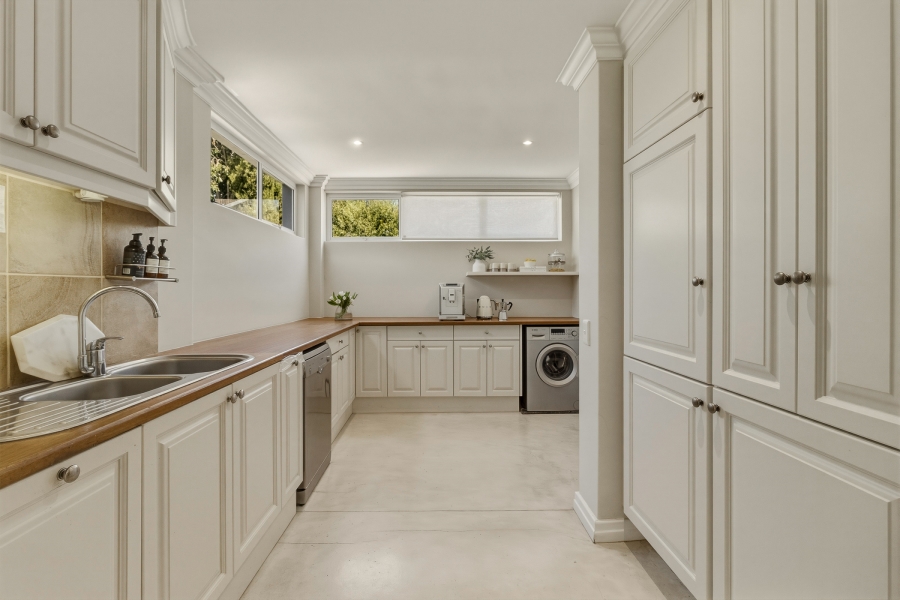 4 Bedroom Property for Sale in Erinvale Golf Estate Western Cape